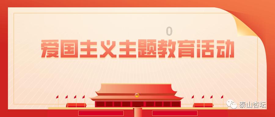 漂亮女孩清洗车